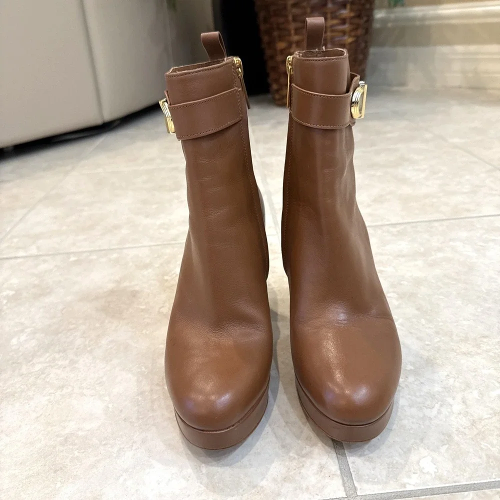Michael Kors Parker LEATHER PLATFORM HEEL BOOTS Sz 7.5 Luggage Brown Bootie Shoe
